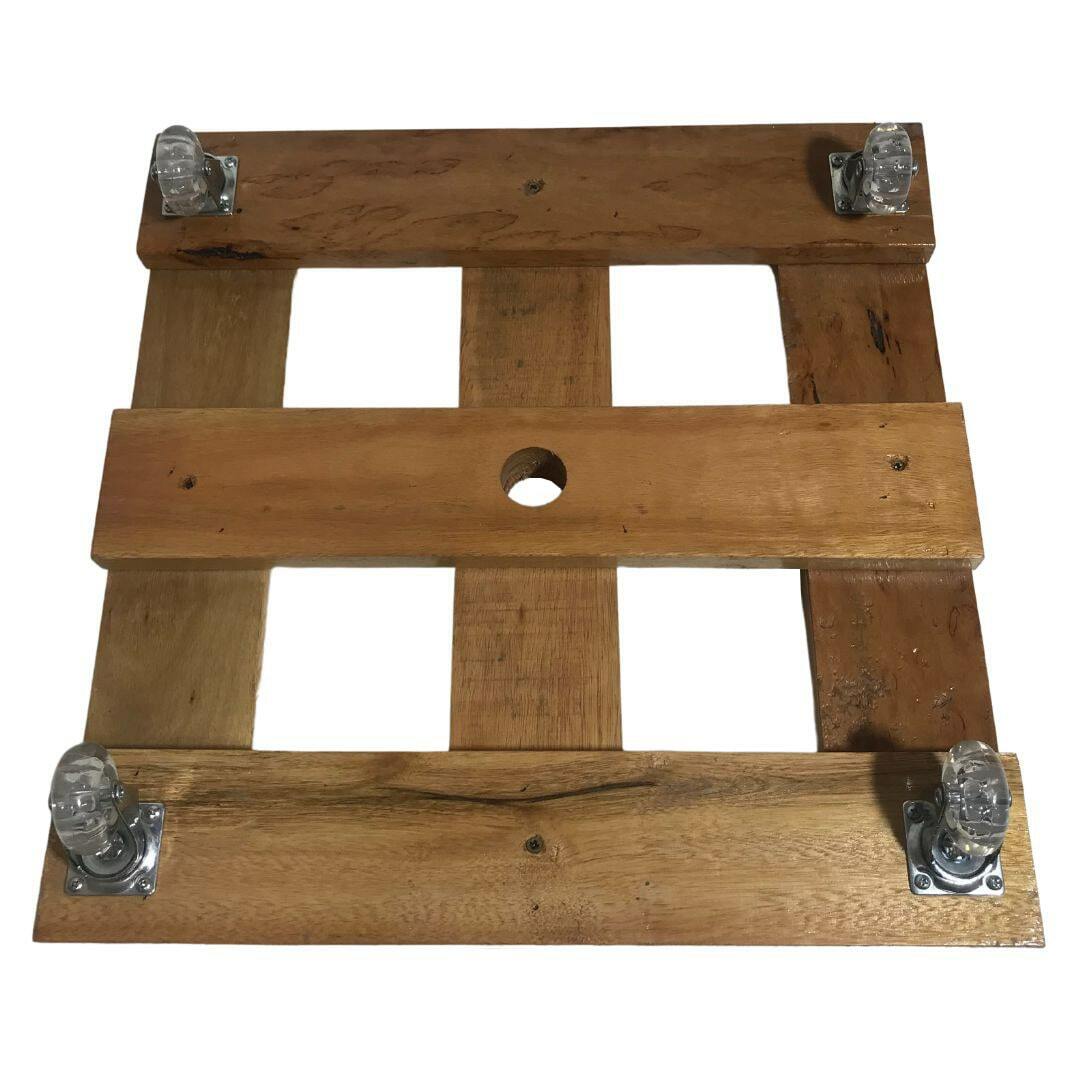 Suporte Quadrado de Madeira com Rodas de Silicone