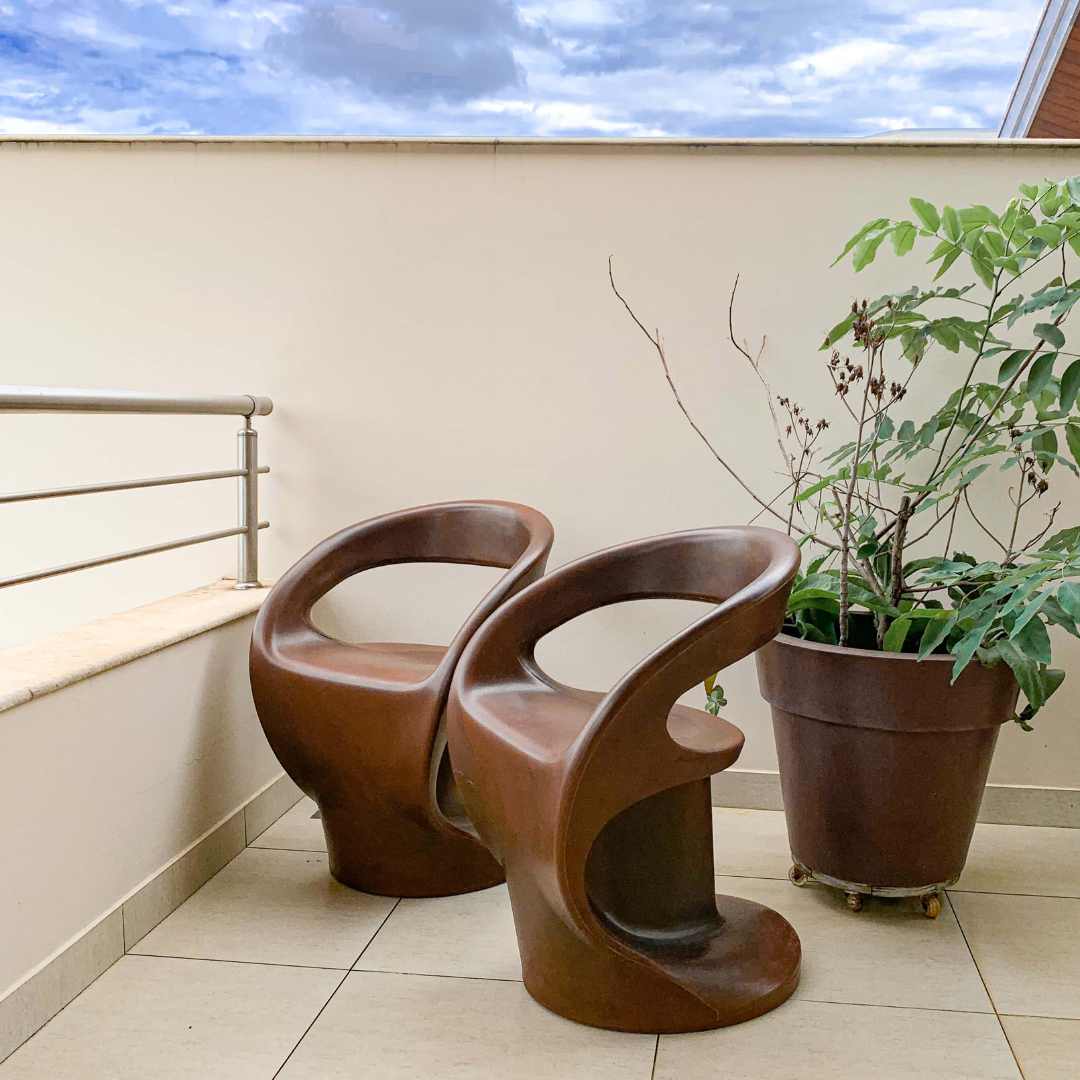 Conjunto Mesa de Centro com Champanheira + 2 Cadeiras Astúrias