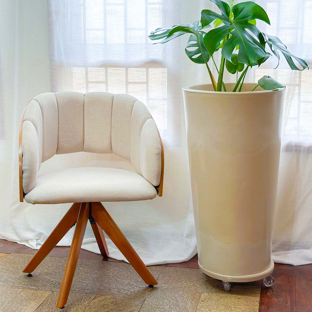 Kit Vaso Damasco Brilhante + Suporte com Rodinhas