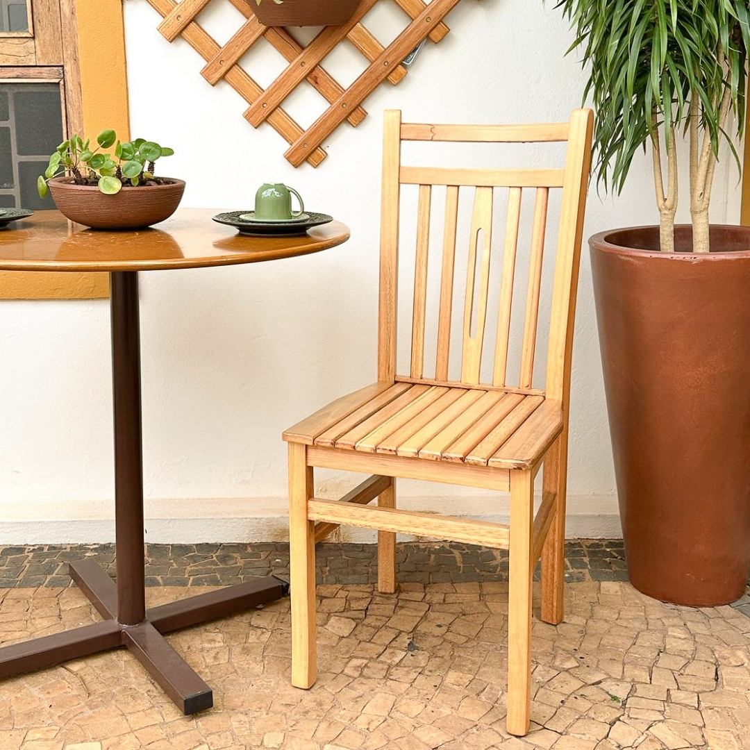 Cadeira Pequim de Madeira