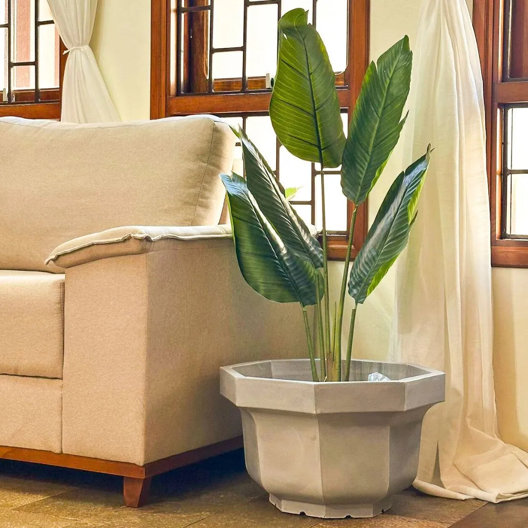 Vaso Oitavado Siena em Polietileno 48cm