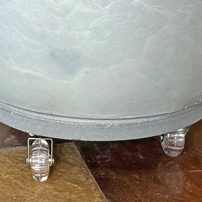 Kit Vaso Damasco Brilhante + Suporte com Rodinhas