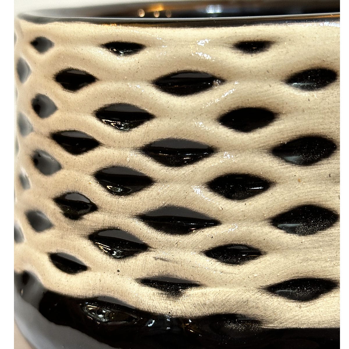 Vaso Cachepot de Cerâmica Preto com Textura Ondulada Branca 15x11cm