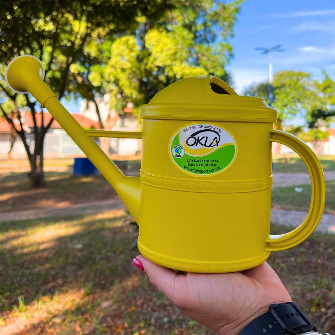 Regador de Plantas com Chuveirinho Removível 1,5L