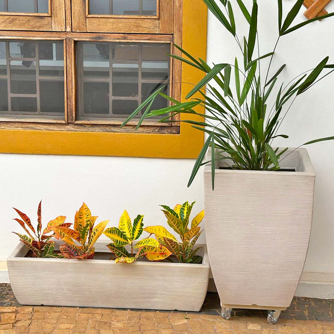 Kit Vaso + Suporte + Jardineira para Decoração Externa