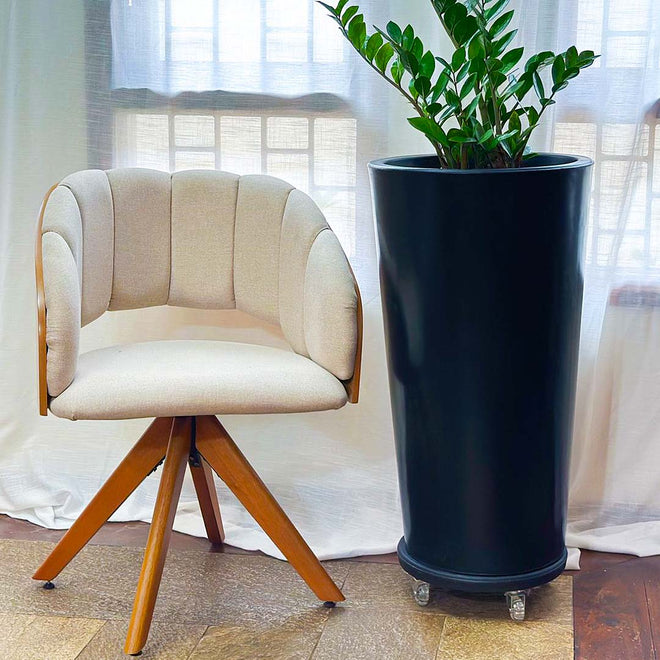 Kit Vaso Damasco Brilhante + Suporte com Rodinhas