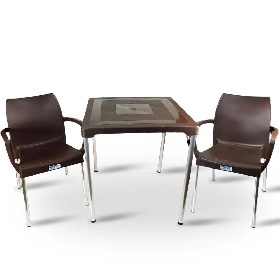 Kit Mesa com 2 Cadeiras Poltrona - Sec Line da Injeplastec