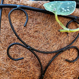 Jardineira de Fibra de Coco com Suporte Ornamentado