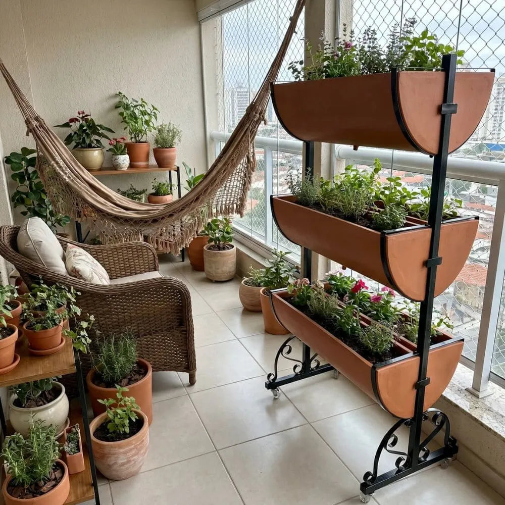Horta Vertical com 6 Jardineiras