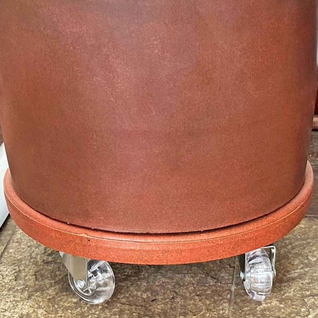 Kit Vaso Damasco Brilhante + Suporte com Rodinhas