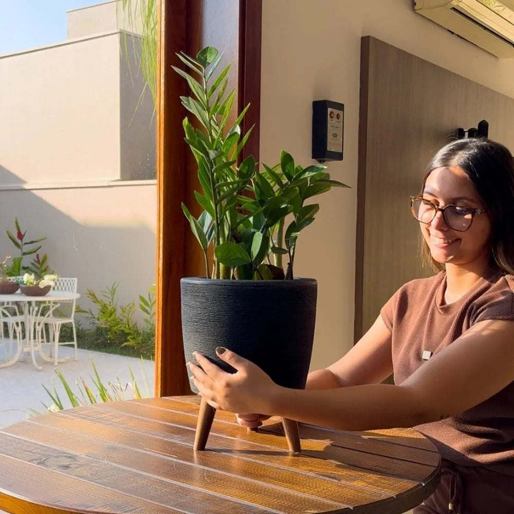 Vaso Linha Berlim com Tripé